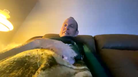 steel259373 online show from 06/08/26, 03:40