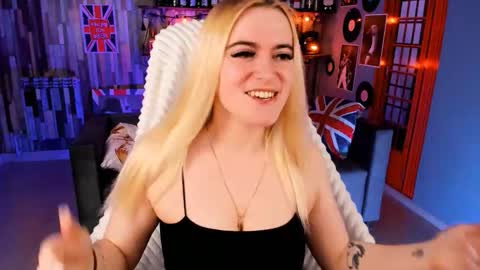 stef_nicks online show from 03/17/26, 09:23