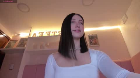 Stefa Gomez  online show from 12/03/25, 12:03