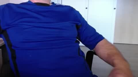 Stefan online show from 12/17/24, 08:01