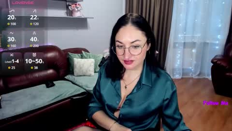 Snapshot of stefanawinter chatting on 05/11/26, 09:26 StefanaWinter online show from 05/11/26, 09:26