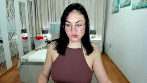 Snapshot of stefanawinter chatting on 07/14/26, 04:50 StefanaWinter online show from 07/14/26, 04:50