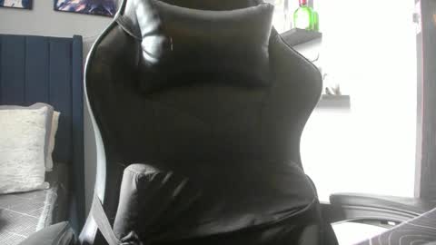 Stefann Salvatore online show from 11/29/25, 05:38