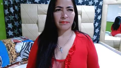 Stefanny online show from 02/05/26, 04:00
