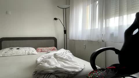 stefanomorelli online show from 10/14/25, 08:48