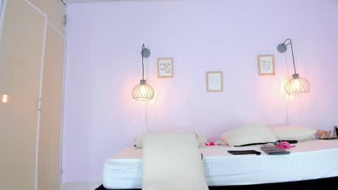 Stefany online show from 12/05/25, 07:54