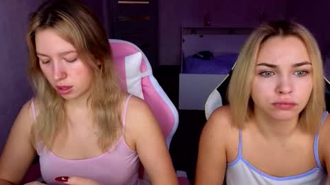 stefany_and_bettany online show from 11/08/25, 10:26