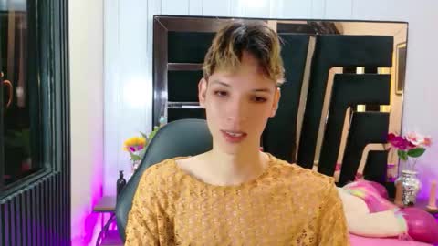 stefany piink online show from 03/17/26, 12:19
