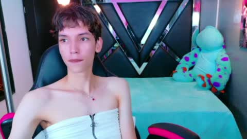 Snapshot of stefany_piink chatting on 05/17/26, 12:56 stefany piink online show from 05/17/26, 12:56