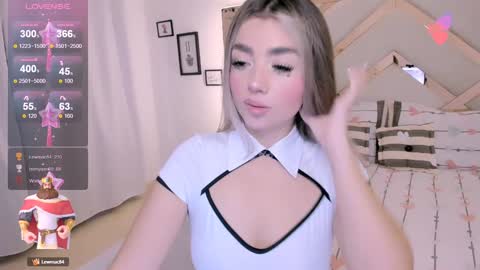 Snapshot of stefanycifuentes chatting on 02/04/25, 12:22 Stefa  online show from 02/04/25, 12:22