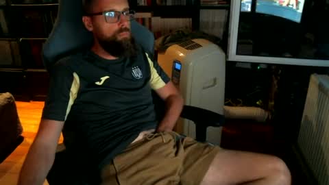 Snapshot of stefffg chatting on 07/17/26, 08:14 MeStef online show from 07/17/26, 08:14