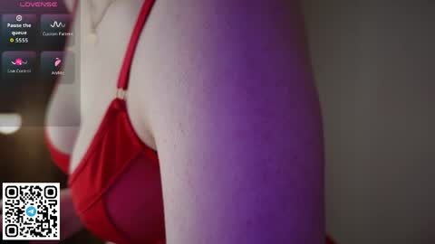 STEFI  Streams every day from 10 PM GTM1  online show from 04/05/26, 09:23