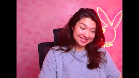 Snapshot of steffi_xo chatting on 09/13/25, 01:44 Steffi online show from 09/13/25, 01:44
