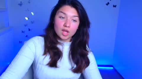 Snapshot of steffi_xo chatting on 10/02/25, 05:53 Steffi online show from 10/02/25, 05:53