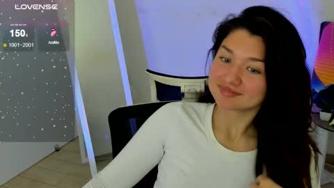 Snapshot of steffi_xo chatting on 10/11/25, 07:01 Steffi online show from 10/11/25, 07:01