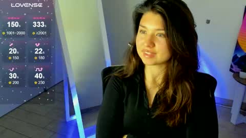 Snapshot of steffi_xo chatting on 10/19/25, 07:14 Steffi online show from 10/19/25, 07:14