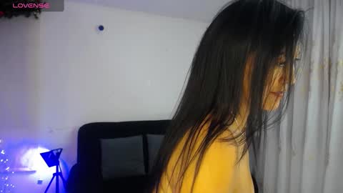 Snapshot of steffy_31 chatting on 12/27/24, 01:53 Steffy online show from 12/27/24, 01:53