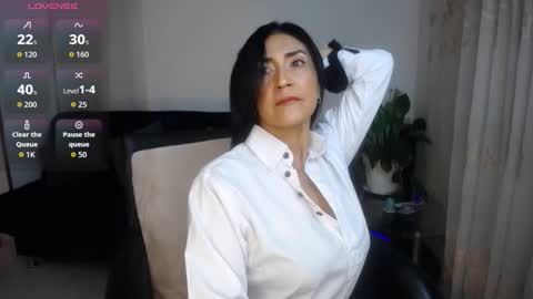 Snapshot of steffy_31 chatting on 09/17/25, 02:02 Steffy online show from 09/17/25, 02:02