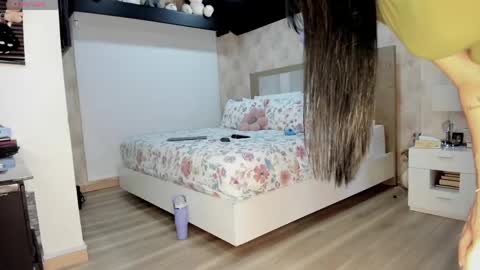 Zuly online show from 04/16/26, 11:40