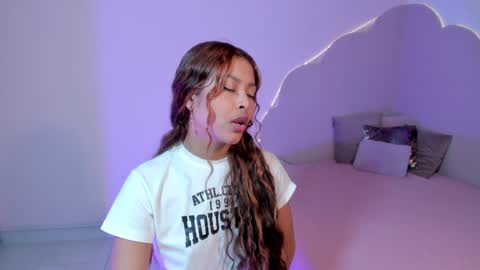 stefie online show from 12/17/24, 10:43