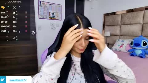 Stefany online show from 04/23/26, 12:23