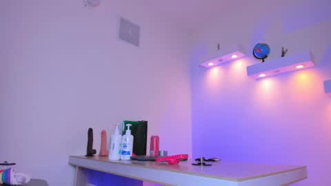 Stefany Bratz online show from 03/11/26, 05:02