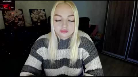 Stella  Cox online show from 10/23/25, 06:23
