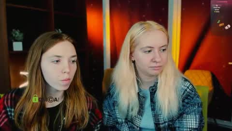 stella_flower online show from 03/19/26, 06:28