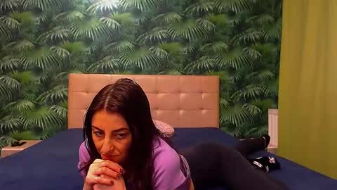 Stella John online show from 01/04/25, 08:39