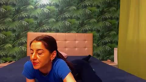 Stella John online show from 02/11/25, 05:58