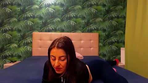 Stella John online show from 02/13/25, 04:43