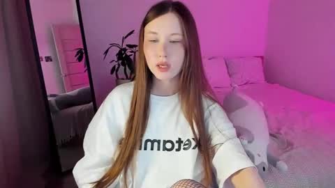 stella_sunny online show from 02/28/25, 12:10