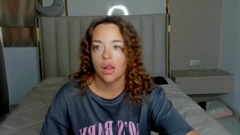 stella online show from 04/14/26, 12:16