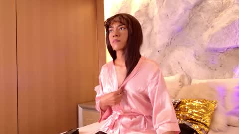 S T E L L A online show from 02/08/26, 12:03