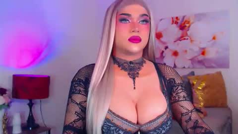 CALL ME STELLA online show from 10/13/25, 06:08