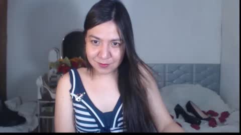 Snapshot of stellahugets chatting on 09/13/25, 08:36 Stella online show from 09/13/25, 08:36