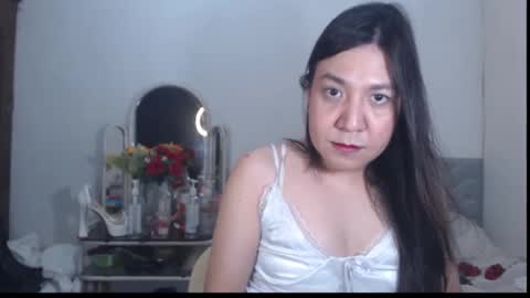 Snapshot of stellahugets chatting on 09/17/25, 08:49 Stella online show from 09/17/25, 08:49