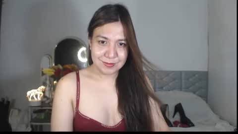 Snapshot of stellahugets chatting on 10/30/25, 04:30 Stella online show from 10/30/25, 04:30