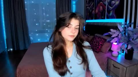 Snapshot of stellarainbow chatting on 02/15/26, 02:14 StellaRainbow online show from 02/15/26, 02:14