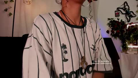 stellart_ online show from 02/24/25, 06:38