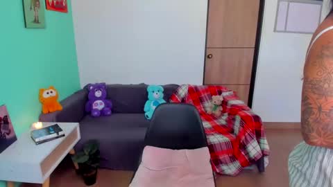 Snapshot of stellartois_ chatting on 01/15/25, 01:09 sara instagram sariishalove online show from 01/15/25, 01:09