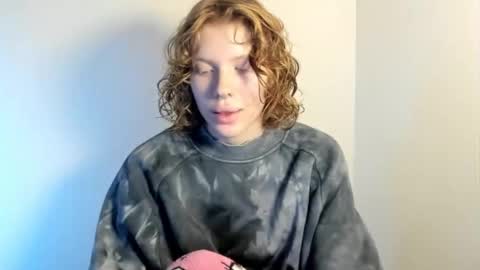 S T E L L A online show from 10/15/25, 11:43