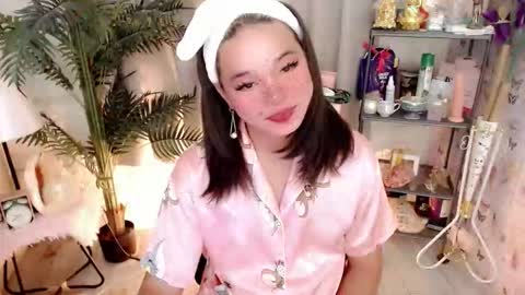 Snapshot of stellaxtemptationx chatting on 05/05/26, 03:09 Stella sweet online show from 05/05/26, 03:09