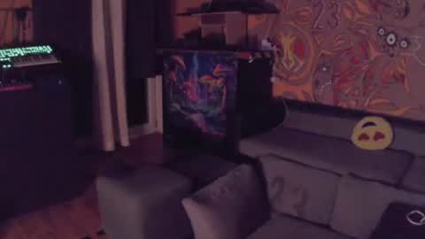 lee online show from 09/14/25, 02:11