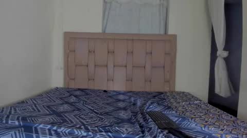 Stepcouple   online show from 03/12/25, 07:49