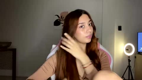 Snapshot of steph_y1030 chatting on 01/18/25, 03:31 stephany online show from 01/18/25, 03:31