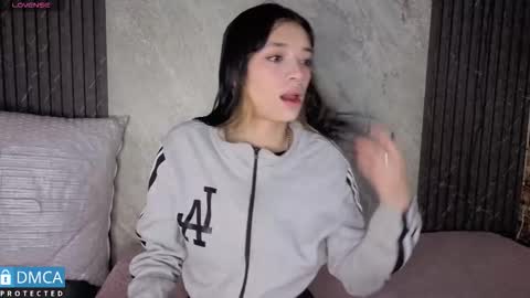 Stepha online show from 11/07/25, 11:32