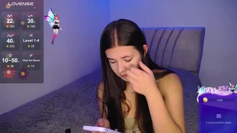 Snapshot of stepha_sweet chatting on 12/10/24, 07:43 Emma online show from 12/10/24, 07:43