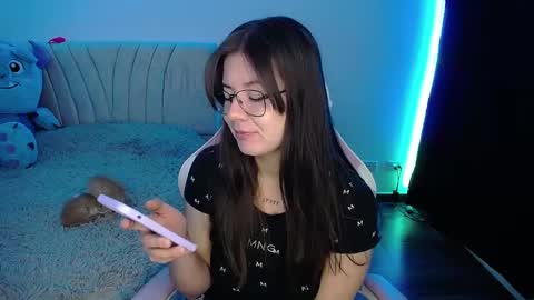 Snapshot of stepha_sweet chatting on 03/05/25, 02:46 Emma online show from 03/05/25, 02:46