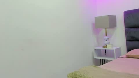 Snapshot of stephane_rousseau chatting on 06/23/26, 03:59 Stephane Rousseau online show from 06/23/26, 03:59